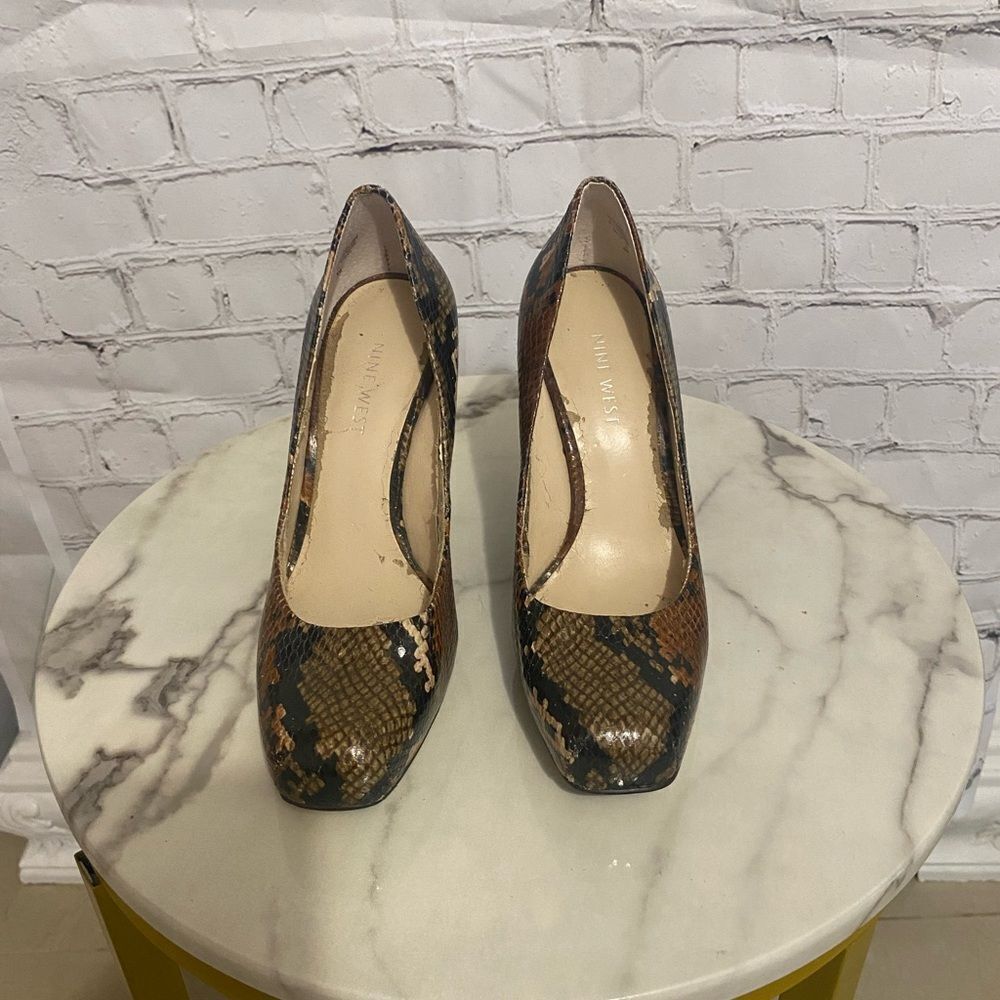 Women’s snake print heels - Picture 2 of 7